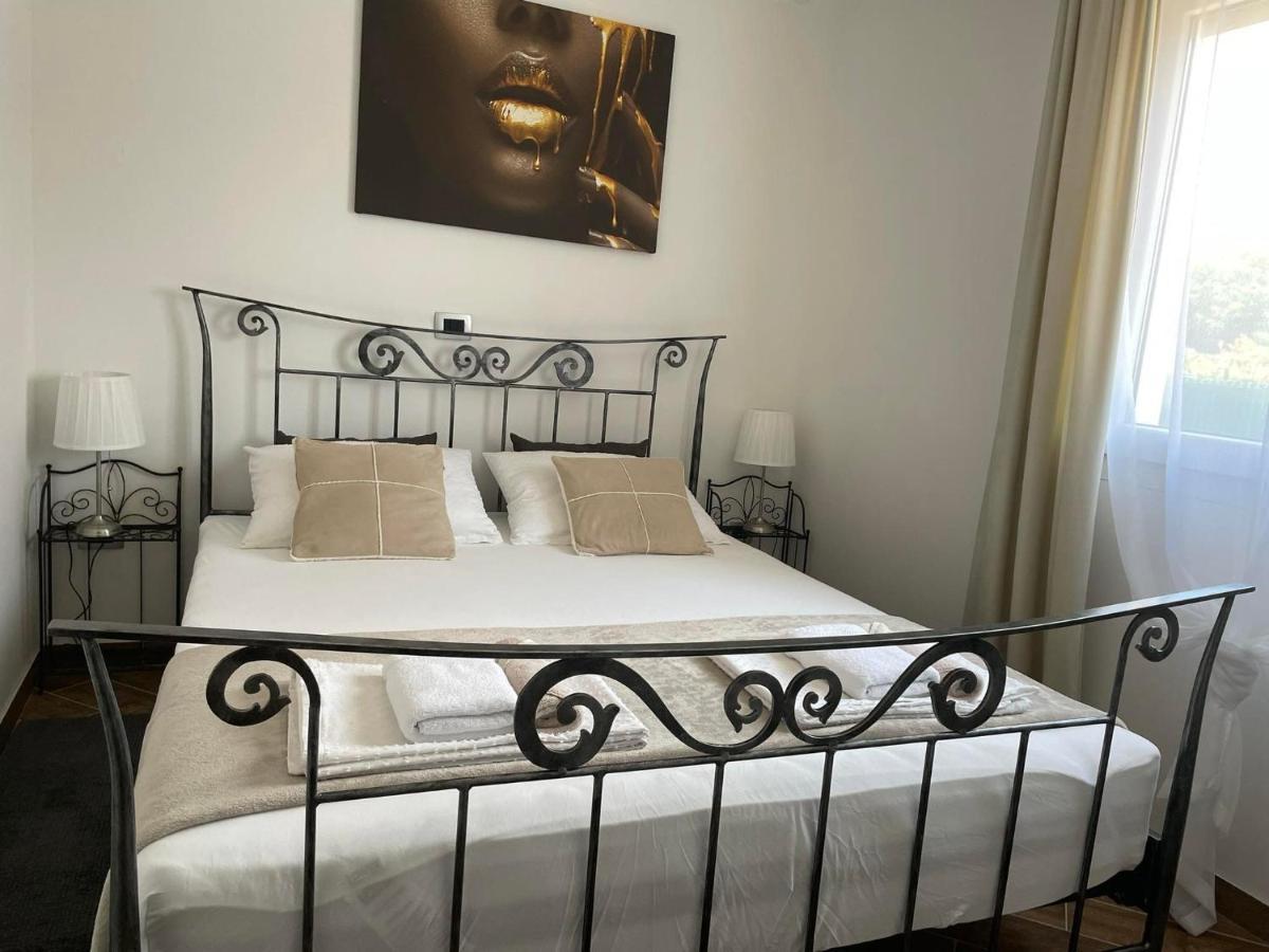Villa Zonta Apartment Maremi With Private Jacuzzi Buje Exterior photo