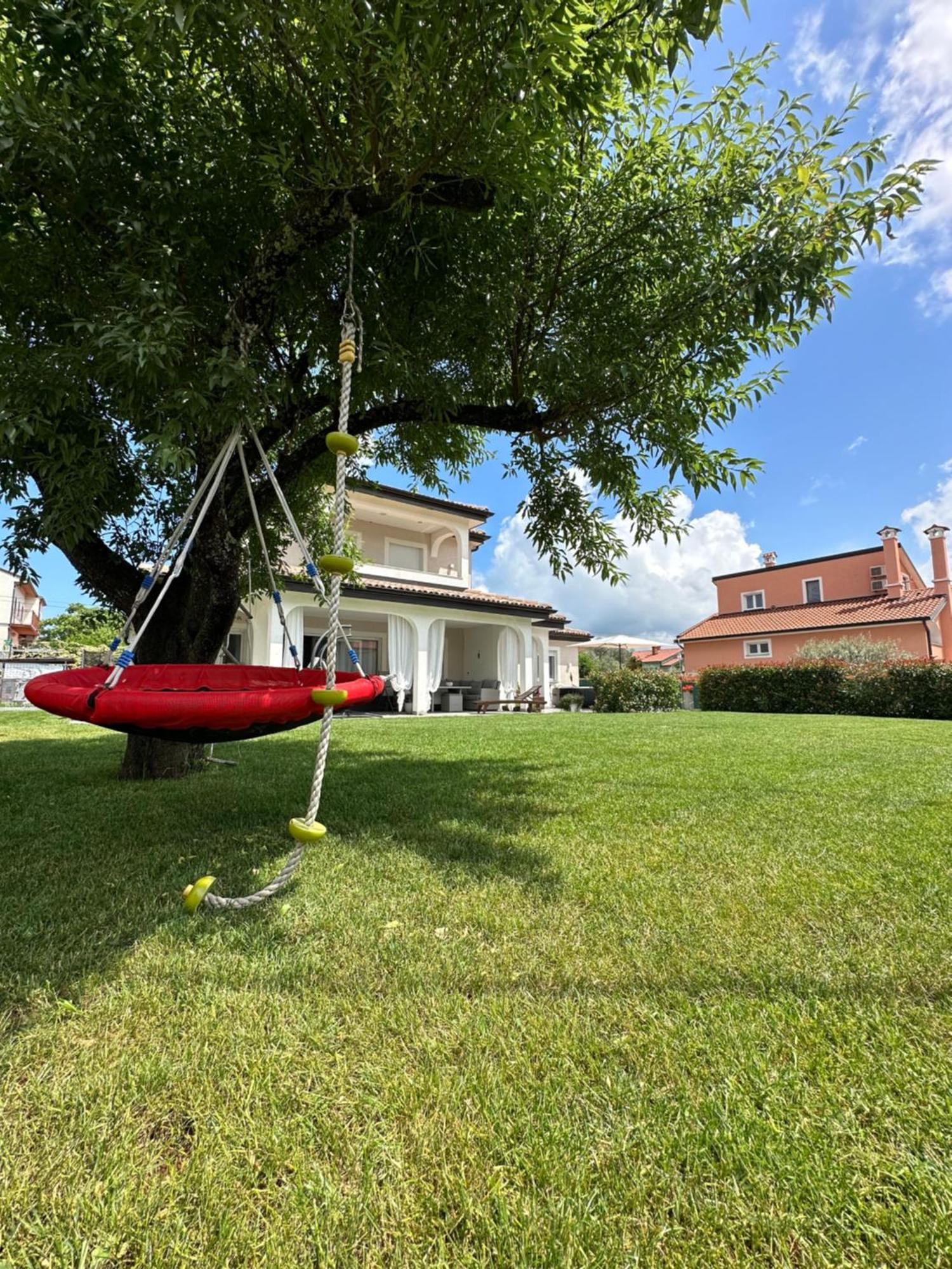 Villa Zonta Apartment Maremi With Private Jacuzzi Buje Exterior photo